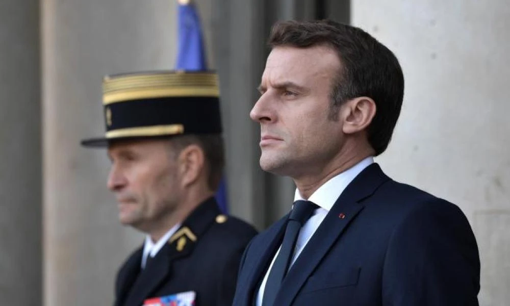 Washington Post: Ο Πούτιν μπορεί να χτυπήσει τον γαλλικό στρατό στην Ουκρανία για να βάλει τον Μακρόν στη θέση του
